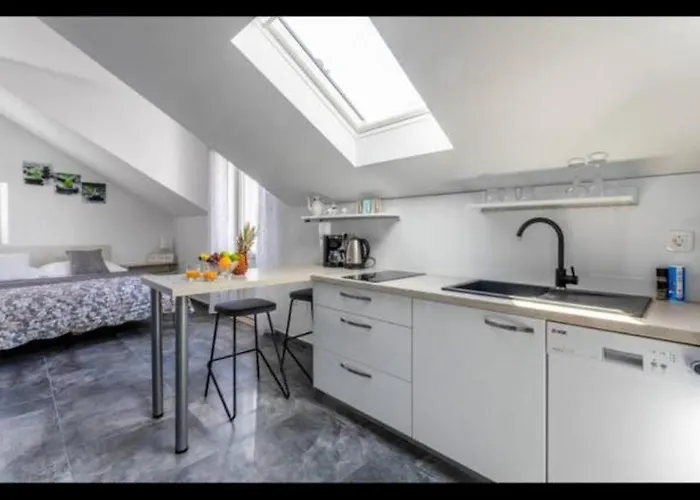 Core Of Hvar Apartment *